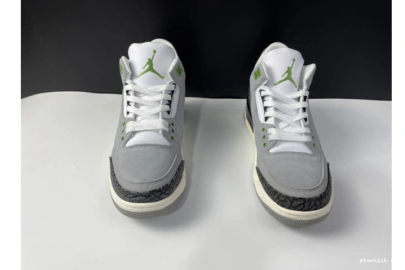 136064-006 Jordan Chlorophyll Retro 136064-006 3 Air 0718